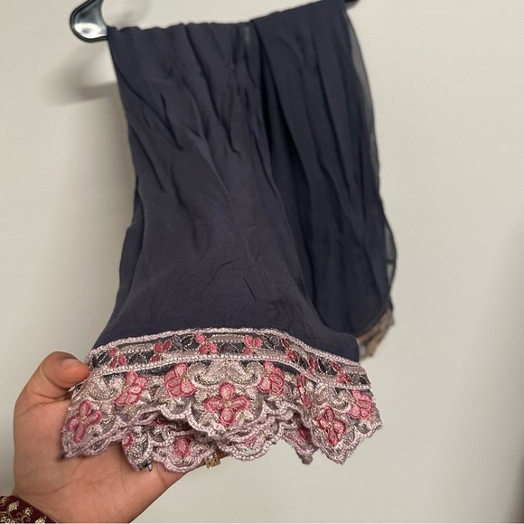 Embroidered Formal Kameez Set – Charcoal & Blush – Size L - Picture 13 of 13